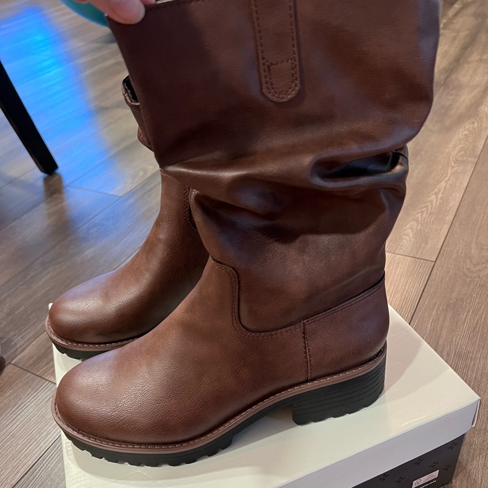 Ellie Choco Shoes - Size 9M